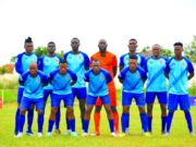 WACHEZAJI BIASHARA UNITED KUMPA ZAWADI RC MTANDA YA KWENDA LIGI KUU