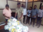 MBUNGE MATHAYO AKABIDHI NG’OMBE,MIPIRA NA FEDHA MASHINDANO POLISI JAMII CUP MUSOMA