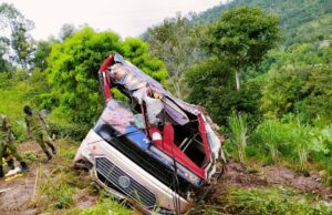 WATU NANE WAFARIKI KWA AJALI NA WENGINE 31Β MAJERUHI