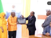 Mgombea urais wa Chama cha NLD Doyo akabidhiwa fomu na INEC