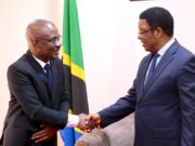 Waziri Mkuu akutana na Balozi wa Tanzania nchini Japan