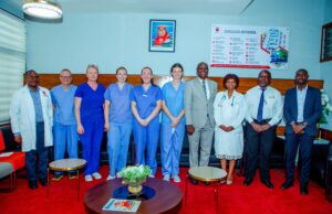 Wataalam bobezi kutoka Ireland watua MOI kutoa matibabu ya mifupa kwa watoto