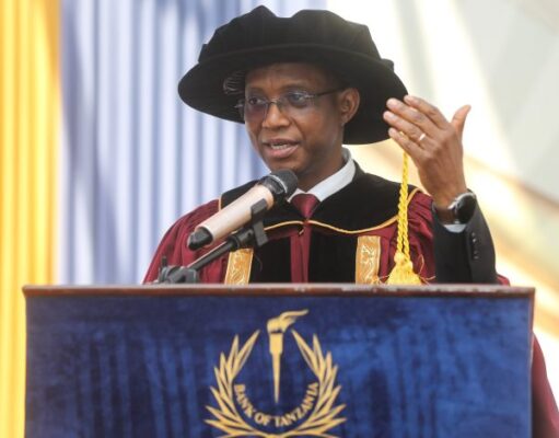 Gavana Tutuba awaasa wahitimu uadilifu, uzalendo