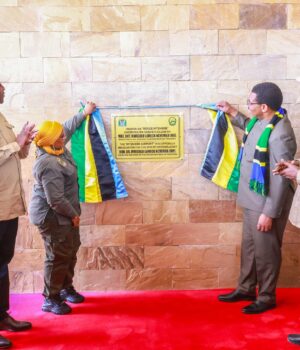 Waziri Mkuu azindua miradi ya shilingi bilioni114 ya utalii