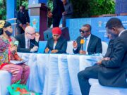 Mwanasheria Mkuu aongoza kliniki ya sheria bure kwa wananchi wa Dar